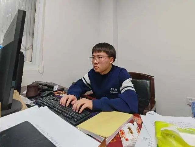 8265